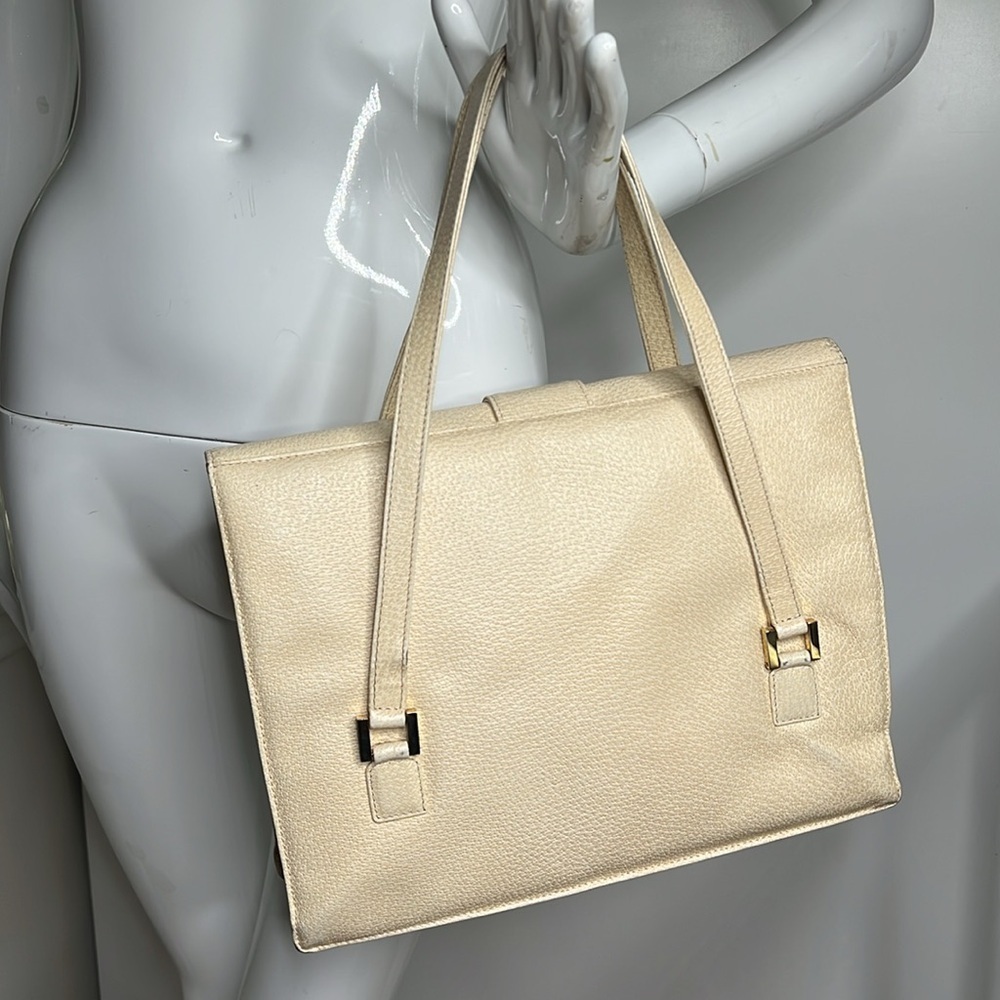 Fendi Beige Cream Leather Logo Marble Clasp Bag - Picture 4 of 16